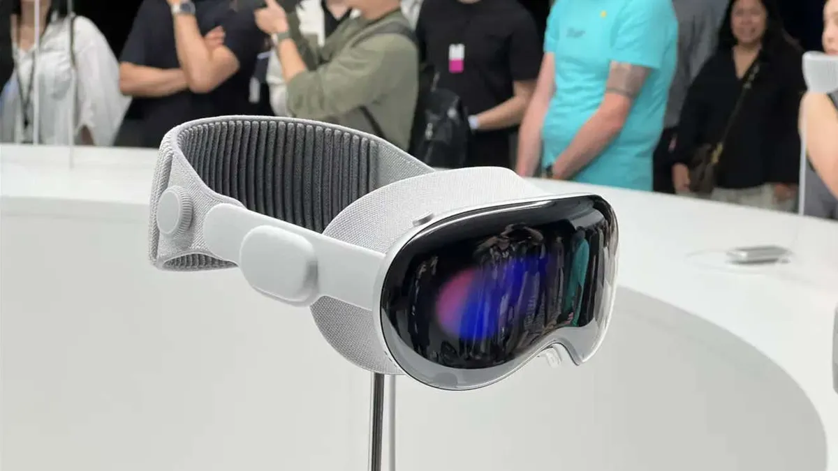 Apple Vision Pro Sold Out; High Demand May Decrease for Expensive Headset